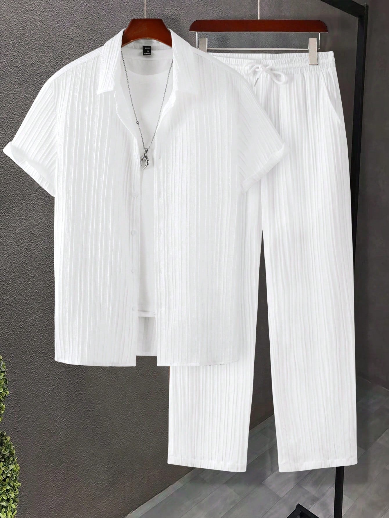 Manfinity Homme Men Solid Button up Shirt & Drawstring Waist Pants without Tee